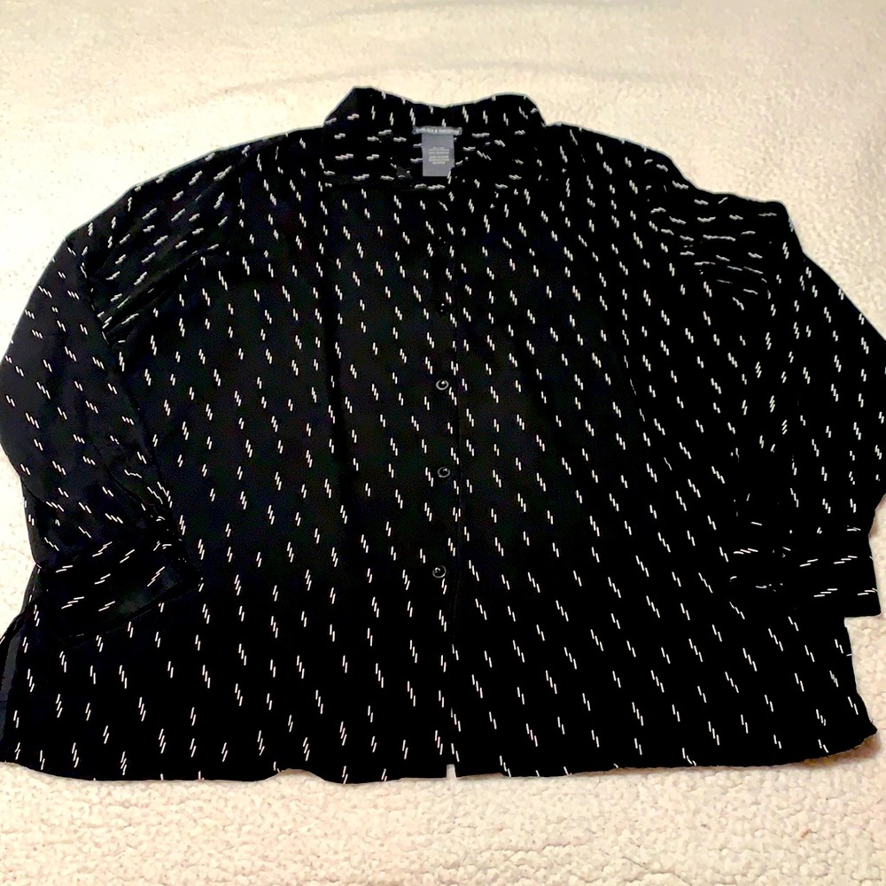 Chelsea & Theodore Ladies Blouse from Dilliard’s, Like New